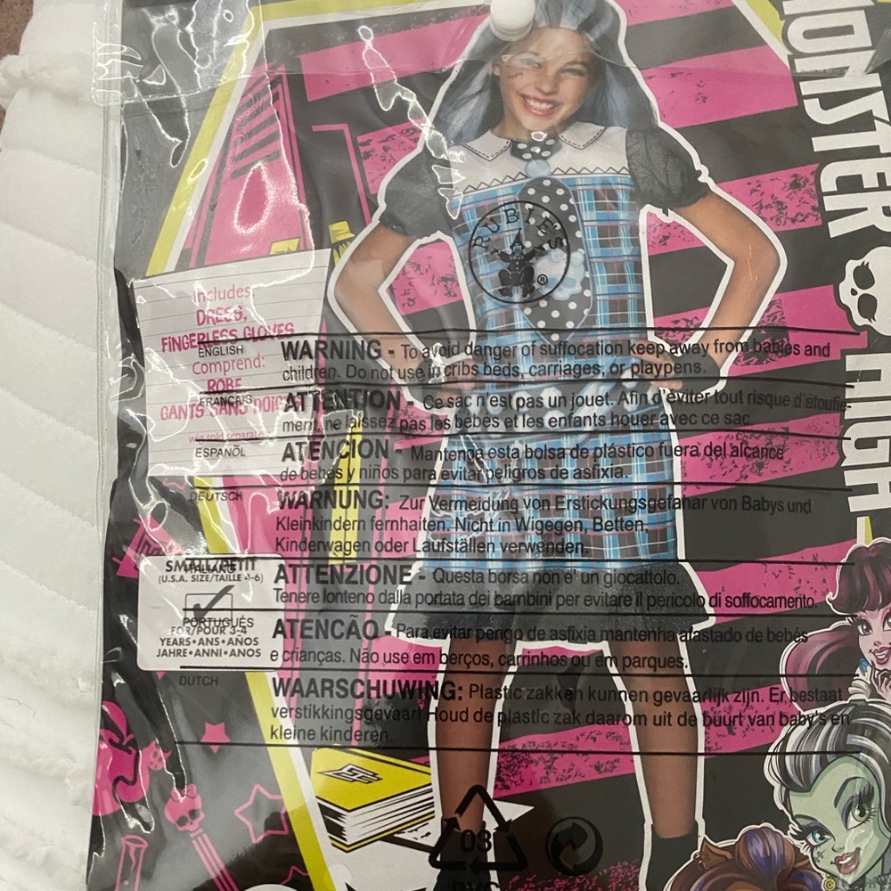 Costume